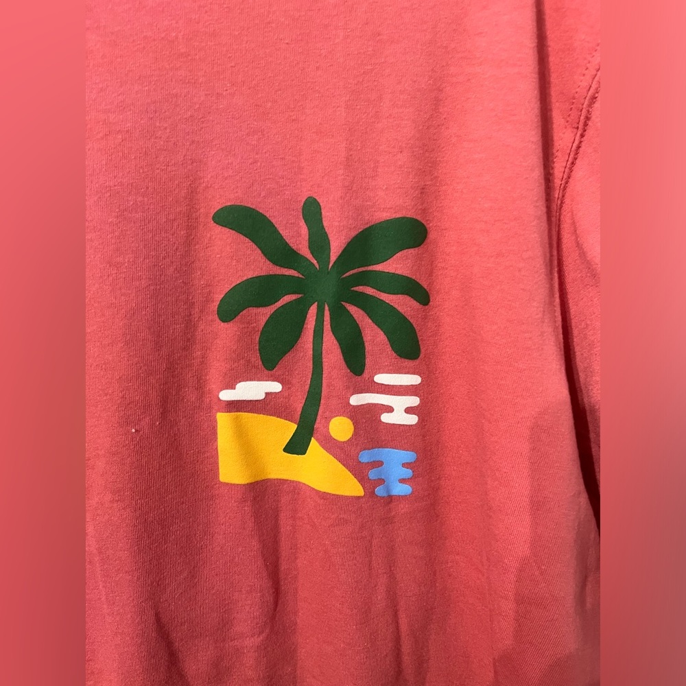 Old Navy Beach Graphic Tee in Coral Color Size XL NWOT - Picture 5 of 6
